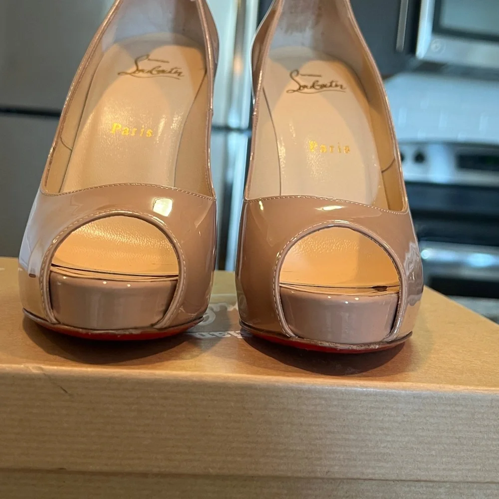 Christian Louboutin Beige and Red Stiletto Heels - Picture 5 of 10